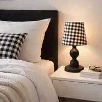 آباژور رومیزی چوبی مینیمال به همراه شید چهارخانه