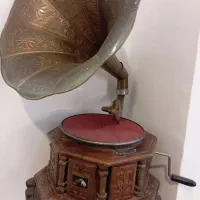 گرامافون عتیقه