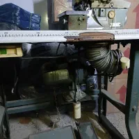 چرخ خیاطی زیگزال ۴ نخ سردوز|چرخ خیاطی و ریسندگی|قرچک, پویینک|دیوار