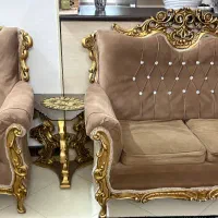فروش ساعت دیواری و مبل با قیمت مناسب