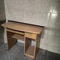 میز کامپیوتر