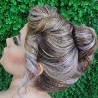 میکاپ و شنیون|خدمات آرایشگری و زیبایی|جهرم, |دیوار