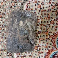 دوعدد شهاب سنگ اصلی