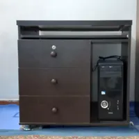 میز تحریر چوبی کاملا محکم