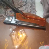دستگاه منگنه وسط زن مدلMAXبژاپنی سیارقدرتی وکمیاب