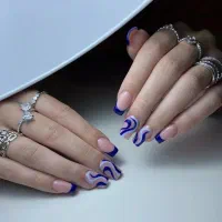 کاشت ناخن و سایر خدمات زیبایی