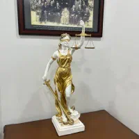 وکیل پایه یک دادگستری در امور حقوقی