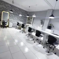 اجاره میز ناخن و تخت مژه و لاین های زیبایی