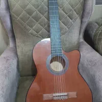 گیتار معمولی