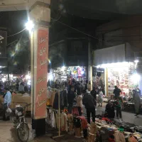 مغازه۳۵متری با۲۶متر بالکن(خ کتابفروشی رشد) مرکزشهر