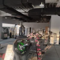 باشگاه بدنسازی طاها ویژه اقایان