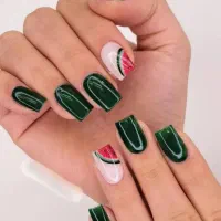 کاشت ناخن|خدمات آرایشگری و زیبایی|نجفآباد, فردوسی|دیوار