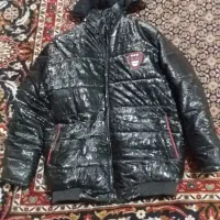 کاپشن|لباس|مشگین شهر, |دیوار