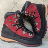 کفش کوهنوردی مندل آلمان سایز41ارسال با شهرستان