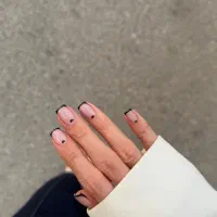 کاشت ناخن/زیبایی/ترمیم و کاور ژل ناخن/طراحی ناخن|خدمات آرایشگری و زیبایی|جم, |دیوار