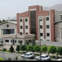 کارگر ساده در کارخانه کمالشهر