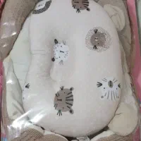 آغوشگیر و بالشت فرم دهی