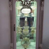 بوفه و ساعت ایستاده