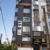 ۱۰۰متر،اداری،بر آزادی،تابلوخور ۳ اتاق