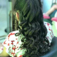 ارائه انواع خدمات زیبایی|خدمات آرایشگری و زیبایی|ساری, |دیوار