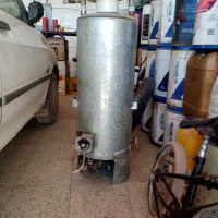 آبگرمکن دیواری پنجاه لیتری سالم مرتب