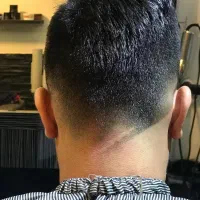 استخدام ارایشگر کار آموز