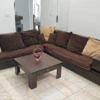 مبل راحتی ۷ نفره همراه با میز جلو مبلی