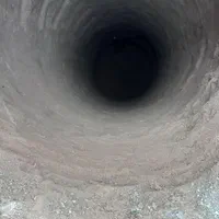 حفاری چاه فاضلاب . (سیمانکاری و سفید کاری )