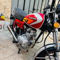 فروش یک دستگاه موتورسیکلت هوندا CG125
