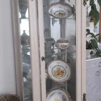 تخت و گنجه
