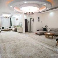 خانه‌ای فروشی ۳ طبقه شخصی ساز با یک باب مغازه