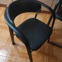 صندلی فلزی روکش چرم بفروش میرسد