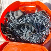 زنجیر چرخ خودرو ..