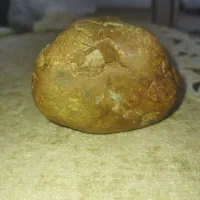 سنگ قیمتی یک عدد سنگ قیمتی تقریباً به وزن ی|کلکسیون اشیاء عتیقه|ارومیه, |دیوار