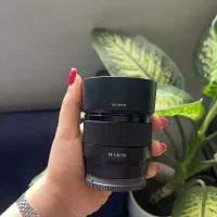 لنز ۵۰ سونی  f1.8