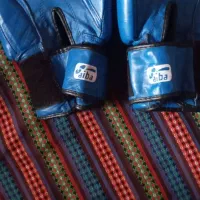 دسکش بوکس در حد نو|تجهیزات ورزشی|شوش, |دیوار