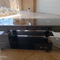 میز تلویزیون در حد نو