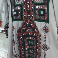 لباس دست دوچ