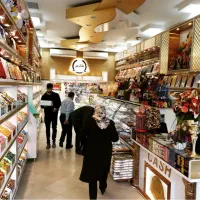 نظافتچی برای فروشگاه