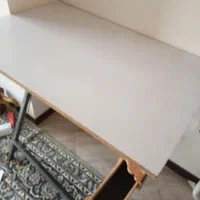 فروش یک عدد میز نقشه کشی همراه باکشو