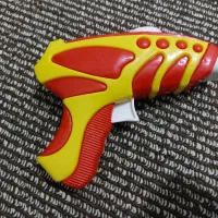 اسباب بازی تفنگ با تیر های دایره ای