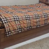تخت و میز تحریرو میز ارایش