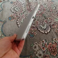 تبA|تبلت|ری, علایین|دیوار