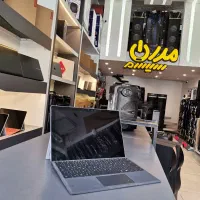 سرفیس پرو i5 با 8گیگ رم حافظه ssdو صفحه 2k