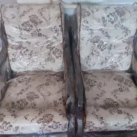 مبلمان راحتی همراه با میز