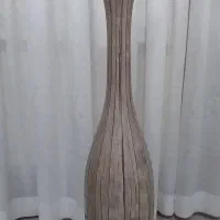 گلدان کنار سالنی