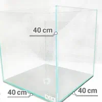 آکواریوم خزنده و یا همستر و یا دکوری