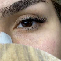 آموزش کاشت مژه|خدمات آرایشگری و زیبایی|خرم‌آباد, |دیوار