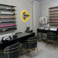 فروش میز دونفره ناخن با ۴عدد صندلی و یک استند