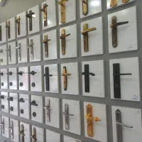 نصب دستگیره درب و تعمیرات کابینت